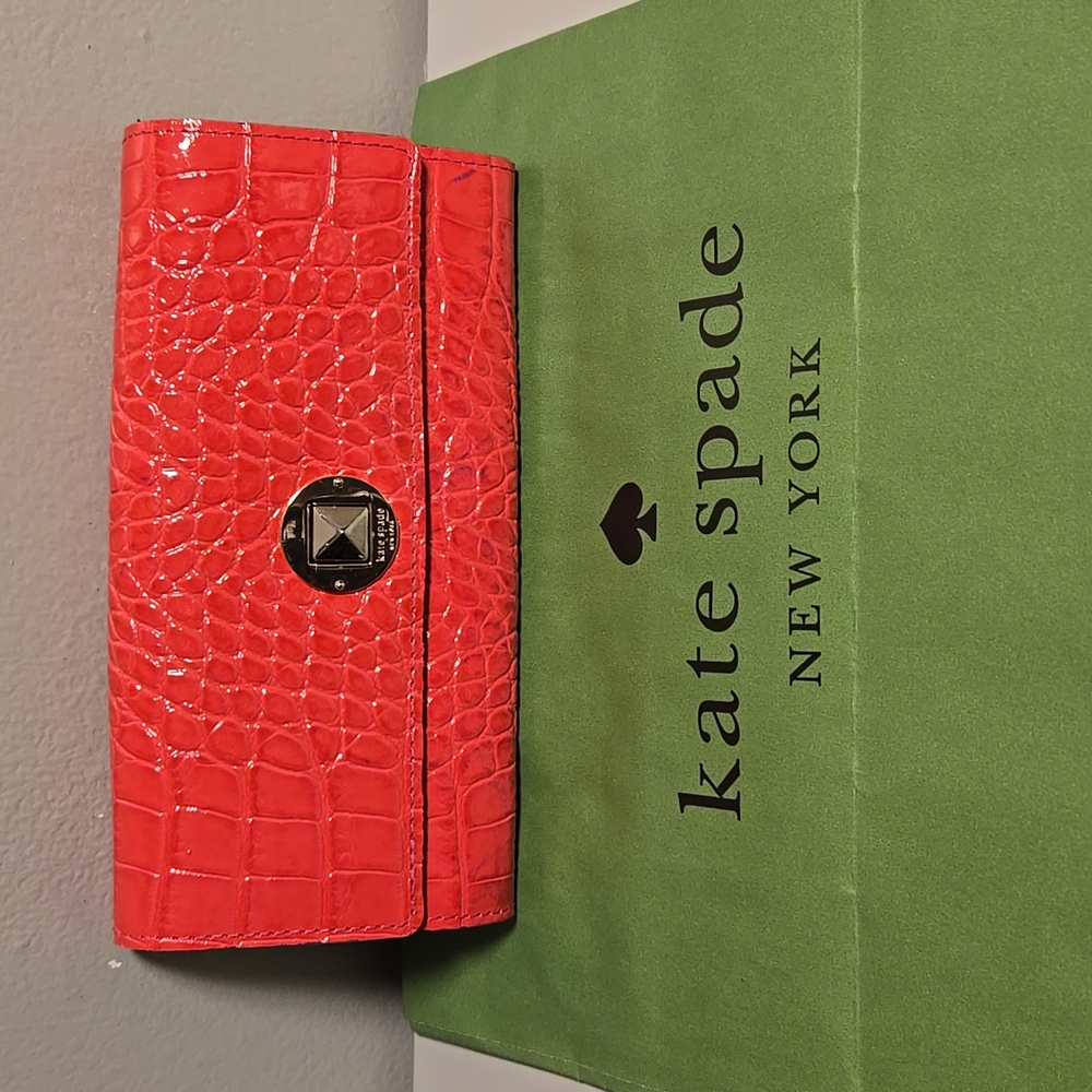 Kate Spade Wallet Croc-Embossed Coral